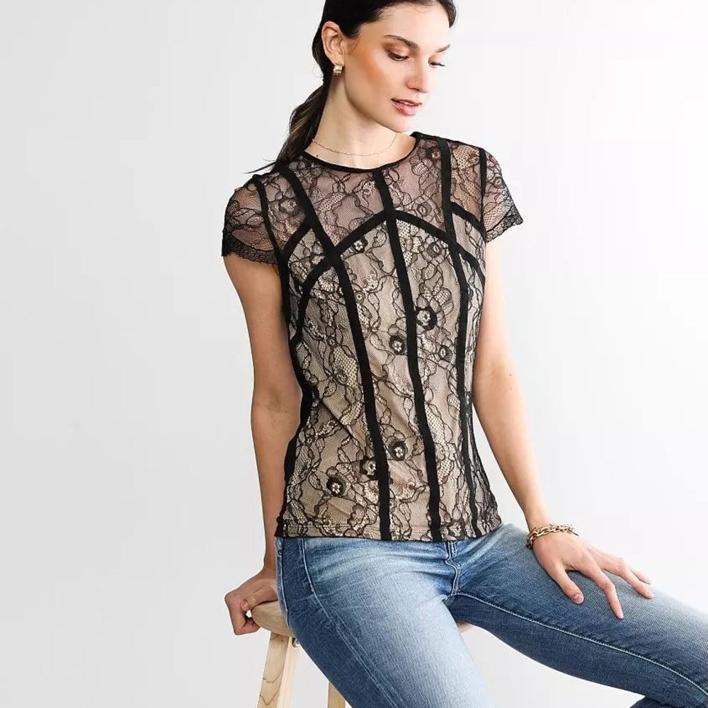 Lace short sleeve top